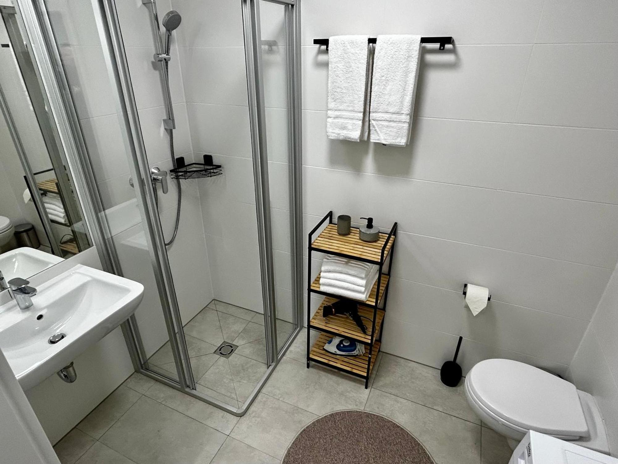 Shome Apartments Graz I Self Check-In I Free Parking Buitenkant foto